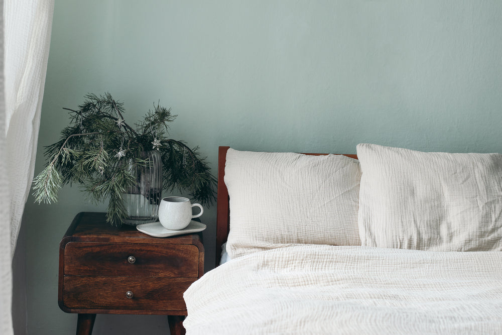 25 Sage Green Bedrooms That Are So Calming