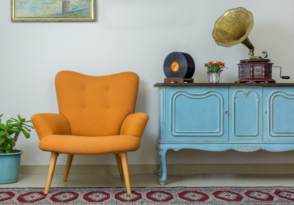 Give Your Living Room A Timeless Vintage Charm