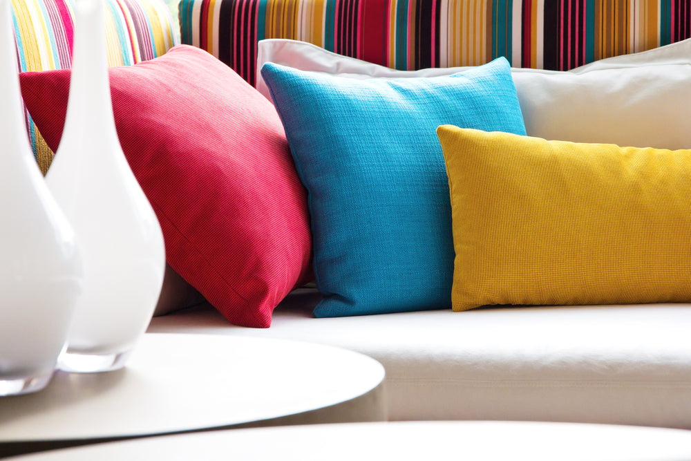 7 Trendy Ways to Decorate Your Home with Primary Colors